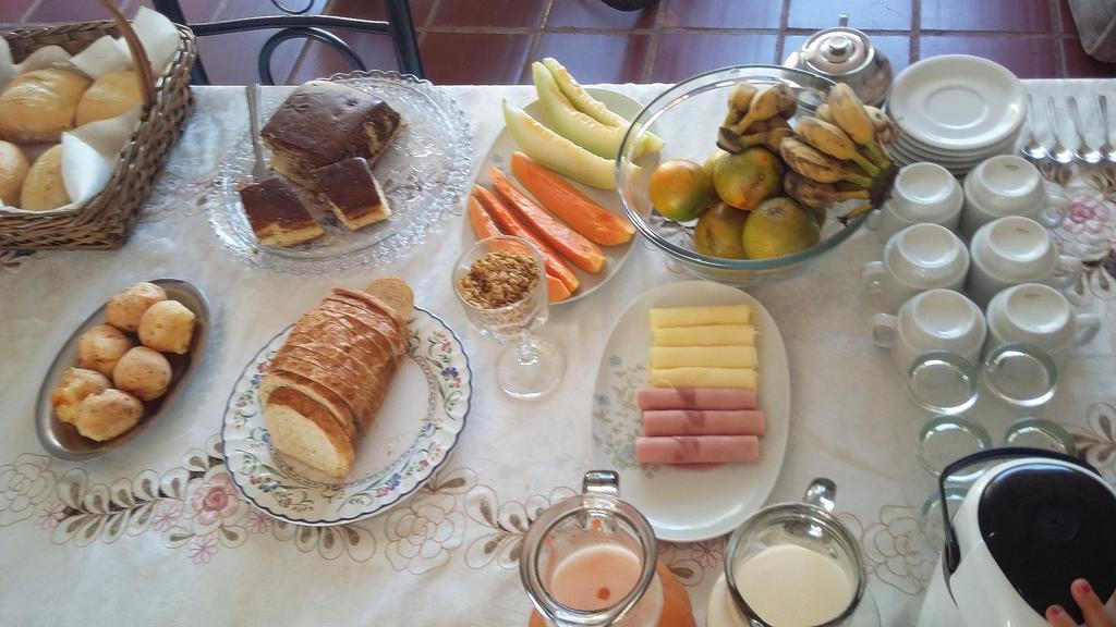 Bed and Breakfast Aconchego Lar Cama E Cafe Фос-ду-Игуасу Экстерьер фото
